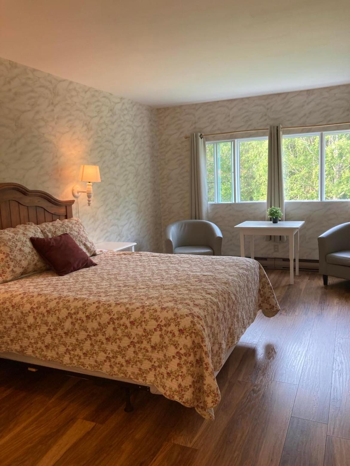 Auberge Les Sources Ла Мале Екстериор снимка