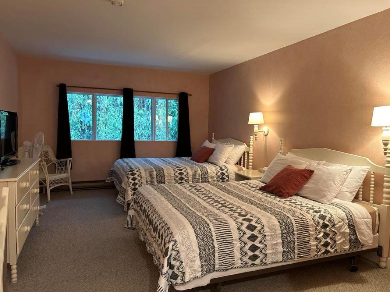 Auberge Les Sources Ла Мале Екстериор снимка